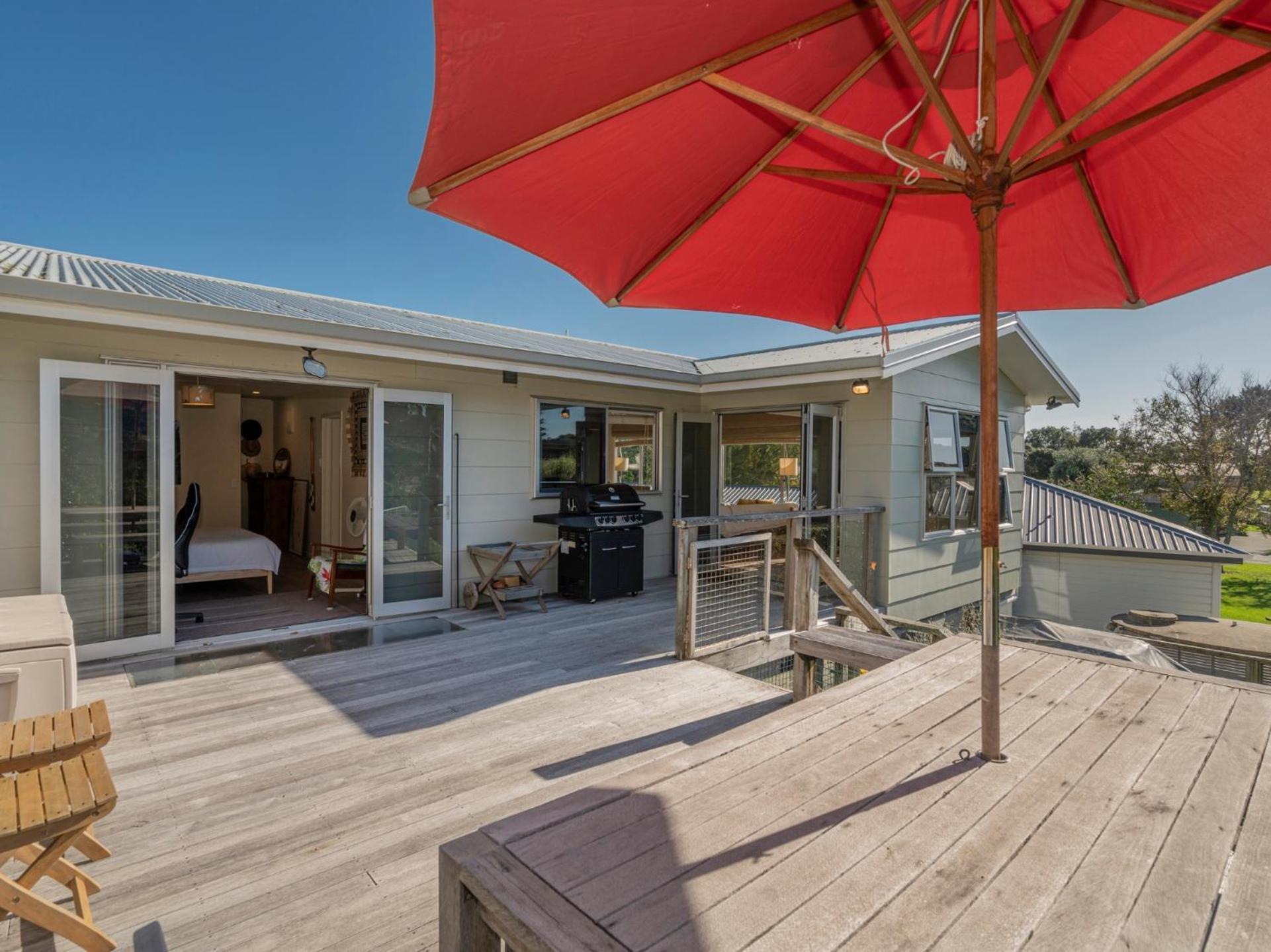 Hahei Kiwi Bach - Hahei Holiday Home Eksteriør billede
